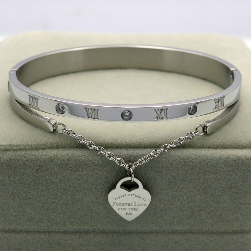 Hanging Heart Label Forever Love Bracelet