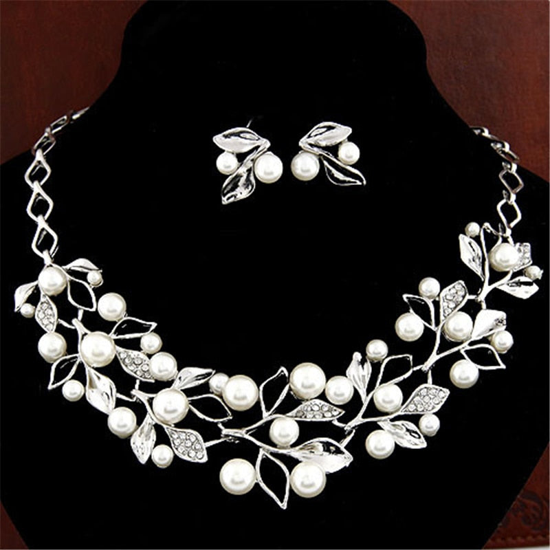 Elegant Pearl Bridal Jewelry Set