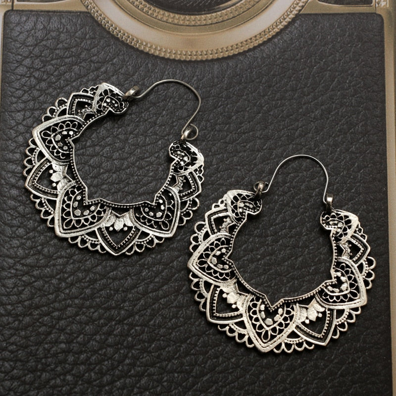 Vintage Antique Silver Color Carving  Drop Earrings